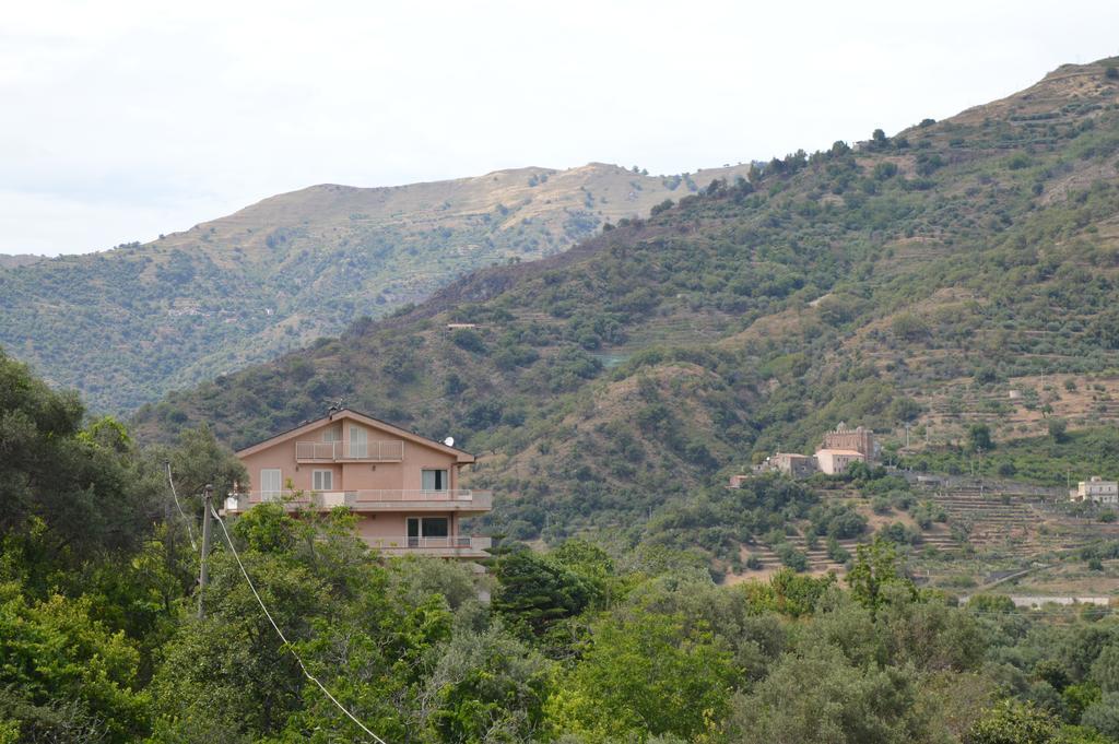 Ferienwohnung La Casa Di Giulia Forza dʼAgro Exterior foto